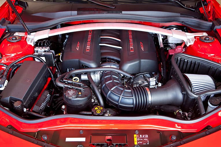 LS7 V8 engine in the 2014 Chevrolet Camaro Z/28 - red